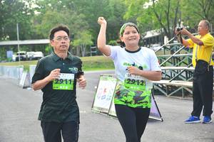 BIB: 2911, 2912
                            <button type="button" onclick="openModal(3732130)" class="btn btn-primary btn-sm float-right btn-popup" data-toggle="modal" data-target=".modal-high-quality">
                        <i class="fas fa-shopping-cart"></i> Add to Cart
                    </button>
                                            <button type="button" onclick="isThisMe(3732130, true)" class="btn btn-success btn-sm float-right btn-popup btn-isme hidden" data-toggle="tooltip" data-placement="bottom" title="นี่คือรูปของคุณใช่ไหม คลิกที่นี่เพื่อเอาเข้าอัลบั้ม">
                        <i class="fas fa-plus"></i> Add to album
                    </button>
                    <button type="button" onclick="isThisMe(3732130, false)" class="btn btn-warning btn-sm float-right btn-popup btn-isnotme hidden">
                        <i class="fas fa-ban"></i> Remove from album
                    </button>