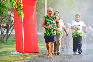 BIB: 
                            <button type="button" onclick="openModal(3771898)" class="btn btn-primary btn-sm float-right btn-popup" data-toggle="modal" data-target=".modal-high-quality">
                        <i class="fas fa-shopping-cart"></i> Add to Cart
                    </button>
                                            <button type="button" onclick="isThisMe(3771898, true)" class="btn btn-success btn-sm float-right btn-popup btn-isme hidden" data-toggle="tooltip" data-placement="bottom" title="นี่คือรูปของคุณใช่ไหม คลิกที่นี่เพื่อเอาเข้าอัลบั้ม">
                        <i class="fas fa-plus"></i> Add to album
                    </button>
                    <button type="button" onclick="isThisMe(3771898, false)" class="btn btn-warning btn-sm float-right btn-popup btn-isnotme hidden">
                        <i class="fas fa-ban"></i> Remove from album
                    </button>