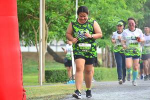 BIB: 395
                            <button type="button" onclick="openModal(3722863)" class="btn btn-primary btn-sm float-right btn-popup" data-toggle="modal" data-target=".modal-high-quality">
                        <i class="fas fa-shopping-cart"></i> Add to Cart
                    </button>
                                            <button type="button" onclick="isThisMe(3722863, true)" class="btn btn-success btn-sm float-right btn-popup btn-isme hidden" data-toggle="tooltip" data-placement="bottom" title="นี่คือรูปของคุณใช่ไหม คลิกที่นี่เพื่อเอาเข้าอัลบั้ม">
                        <i class="fas fa-plus"></i> Add to album
                    </button>
                    <button type="button" onclick="isThisMe(3722863, false)" class="btn btn-warning btn-sm float-right btn-popup btn-isnotme hidden">
                        <i class="fas fa-ban"></i> Remove from album
                    </button>