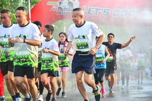 BIB: 918, 919
                            <button type="button" onclick="openModal(3732543)" class="btn btn-primary btn-sm float-right btn-popup" data-toggle="modal" data-target=".modal-high-quality">
                        <i class="fas fa-shopping-cart"></i> Add to Cart
                    </button>
                                            <button type="button" onclick="isThisMe(3732543, true)" class="btn btn-success btn-sm float-right btn-popup btn-isme hidden" data-toggle="tooltip" data-placement="bottom" title="นี่คือรูปของคุณใช่ไหม คลิกที่นี่เพื่อเอาเข้าอัลบั้ม">
                        <i class="fas fa-plus"></i> Add to album
                    </button>
                    <button type="button" onclick="isThisMe(3732543, false)" class="btn btn-warning btn-sm float-right btn-popup btn-isnotme hidden">
                        <i class="fas fa-ban"></i> Remove from album
                    </button>