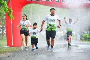 BIB: 1070, 1154
                            <button type="button" onclick="openModal(3721041)" class="btn btn-primary btn-sm float-right btn-popup" data-toggle="modal" data-target=".modal-high-quality">
                        <i class="fas fa-shopping-cart"></i> Add to Cart
                    </button>
                                            <button type="button" onclick="isThisMe(3721041, true)" class="btn btn-success btn-sm float-right btn-popup btn-isme hidden" data-toggle="tooltip" data-placement="bottom" title="นี่คือรูปของคุณใช่ไหม คลิกที่นี่เพื่อเอาเข้าอัลบั้ม">
                        <i class="fas fa-plus"></i> Add to album
                    </button>
                    <button type="button" onclick="isThisMe(3721041, false)" class="btn btn-warning btn-sm float-right btn-popup btn-isnotme hidden">
                        <i class="fas fa-ban"></i> Remove from album
                    </button>