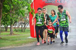 BIB: 23544
                            <button type="button" onclick="openModal(3722854)" class="btn btn-primary btn-sm float-right btn-popup" data-toggle="modal" data-target=".modal-high-quality">
                        <i class="fas fa-shopping-cart"></i> Add to Cart
                    </button>
                                            <button type="button" onclick="isThisMe(3722854, true)" class="btn btn-success btn-sm float-right btn-popup btn-isme hidden" data-toggle="tooltip" data-placement="bottom" title="นี่คือรูปของคุณใช่ไหม คลิกที่นี่เพื่อเอาเข้าอัลบั้ม">
                        <i class="fas fa-plus"></i> Add to album
                    </button>
                    <button type="button" onclick="isThisMe(3722854, false)" class="btn btn-warning btn-sm float-right btn-popup btn-isnotme hidden">
                        <i class="fas fa-ban"></i> Remove from album
                    </button>