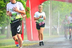 BIB: 394
                            <button type="button" onclick="openModal(3730052)" class="btn btn-primary btn-sm float-right btn-popup" data-toggle="modal" data-target=".modal-high-quality">
                        <i class="fas fa-shopping-cart"></i> Add to Cart
                    </button>
                                            <button type="button" onclick="isThisMe(3730052, true)" class="btn btn-success btn-sm float-right btn-popup btn-isme hidden" data-toggle="tooltip" data-placement="bottom" title="นี่คือรูปของคุณใช่ไหม คลิกที่นี่เพื่อเอาเข้าอัลบั้ม">
                        <i class="fas fa-plus"></i> Add to album
                    </button>
                    <button type="button" onclick="isThisMe(3730052, false)" class="btn btn-warning btn-sm float-right btn-popup btn-isnotme hidden">
                        <i class="fas fa-ban"></i> Remove from album
                    </button>