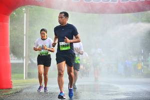 BIB: 1800
                            <button type="button" onclick="openModal(3707196)" class="btn btn-primary btn-sm float-right btn-popup" data-toggle="modal" data-target=".modal-high-quality">
                        <i class="fas fa-shopping-cart"></i> Add to Cart
                    </button>
                                            <button type="button" onclick="isThisMe(3707196, true)" class="btn btn-success btn-sm float-right btn-popup btn-isme hidden" data-toggle="tooltip" data-placement="bottom" title="นี่คือรูปของคุณใช่ไหม คลิกที่นี่เพื่อเอาเข้าอัลบั้ม">
                        <i class="fas fa-plus"></i> Add to album
                    </button>
                    <button type="button" onclick="isThisMe(3707196, false)" class="btn btn-warning btn-sm float-right btn-popup btn-isnotme hidden">
                        <i class="fas fa-ban"></i> Remove from album
                    </button>