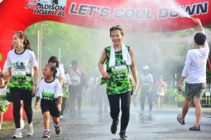 BIB: 258
                            <button type="button" onclick="openModal(3772419)" class="btn btn-primary btn-sm float-right btn-popup" data-toggle="modal" data-target=".modal-high-quality">
                        <i class="fas fa-shopping-cart"></i> Add to Cart
                    </button>
                                            <button type="button" onclick="isThisMe(3772419, true)" class="btn btn-success btn-sm float-right btn-popup btn-isme hidden" data-toggle="tooltip" data-placement="bottom" title="นี่คือรูปของคุณใช่ไหม คลิกที่นี่เพื่อเอาเข้าอัลบั้ม">
                        <i class="fas fa-plus"></i> Add to album
                    </button>
                    <button type="button" onclick="isThisMe(3772419, false)" class="btn btn-warning btn-sm float-right btn-popup btn-isnotme hidden">
                        <i class="fas fa-ban"></i> Remove from album
                    </button>