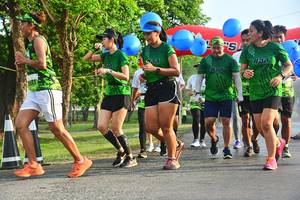 BIB: 9999
                            <button type="button" onclick="openModal(3768659)" class="btn btn-primary btn-sm float-right btn-popup" data-toggle="modal" data-target=".modal-high-quality">
                        <i class="fas fa-shopping-cart"></i> Add to Cart
                    </button>
                                            <button type="button" onclick="isThisMe(3768659, true)" class="btn btn-success btn-sm float-right btn-popup btn-isme hidden" data-toggle="tooltip" data-placement="bottom" title="นี่คือรูปของคุณใช่ไหม คลิกที่นี่เพื่อเอาเข้าอัลบั้ม">
                        <i class="fas fa-plus"></i> Add to album
                    </button>
                    <button type="button" onclick="isThisMe(3768659, false)" class="btn btn-warning btn-sm float-right btn-popup btn-isnotme hidden">
                        <i class="fas fa-ban"></i> Remove from album
                    </button>