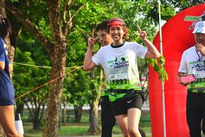 BIB: 1992
                            <button type="button" onclick="openModal(3769232)" class="btn btn-primary btn-sm float-right btn-popup" data-toggle="modal" data-target=".modal-high-quality">
                        <i class="fas fa-shopping-cart"></i> Add to Cart
                    </button>
                                            <button type="button" onclick="isThisMe(3769232, true)" class="btn btn-success btn-sm float-right btn-popup btn-isme hidden" data-toggle="tooltip" data-placement="bottom" title="นี่คือรูปของคุณใช่ไหม คลิกที่นี่เพื่อเอาเข้าอัลบั้ม">
                        <i class="fas fa-plus"></i> Add to album
                    </button>
                    <button type="button" onclick="isThisMe(3769232, false)" class="btn btn-warning btn-sm float-right btn-popup btn-isnotme hidden">
                        <i class="fas fa-ban"></i> Remove from album
                    </button>