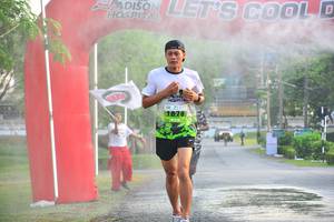 BIB: 1878
                            <button type="button" onclick="openModal(3658309)" class="btn btn-primary btn-sm float-right btn-popup" data-toggle="modal" data-target=".modal-high-quality">
                        <i class="fas fa-shopping-cart"></i> Add to Cart
                    </button>
                                            <button type="button" onclick="isThisMe(3658309, true)" class="btn btn-success btn-sm float-right btn-popup btn-isme hidden" data-toggle="tooltip" data-placement="bottom" title="นี่คือรูปของคุณใช่ไหม คลิกที่นี่เพื่อเอาเข้าอัลบั้ม">
                        <i class="fas fa-plus"></i> Add to album
                    </button>
                    <button type="button" onclick="isThisMe(3658309, false)" class="btn btn-warning btn-sm float-right btn-popup btn-isnotme hidden">
                        <i class="fas fa-ban"></i> Remove from album
                    </button>