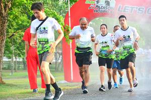 BIB: 
                            <button type="button" onclick="openModal(3732484)" class="btn btn-primary btn-sm float-right btn-popup" data-toggle="modal" data-target=".modal-high-quality">
                        <i class="fas fa-shopping-cart"></i> Add to Cart
                    </button>
                                            <button type="button" onclick="isThisMe(3732484, true)" class="btn btn-success btn-sm float-right btn-popup btn-isme hidden" data-toggle="tooltip" data-placement="bottom" title="นี่คือรูปของคุณใช่ไหม คลิกที่นี่เพื่อเอาเข้าอัลบั้ม">
                        <i class="fas fa-plus"></i> Add to album
                    </button>
                    <button type="button" onclick="isThisMe(3732484, false)" class="btn btn-warning btn-sm float-right btn-popup btn-isnotme hidden">
                        <i class="fas fa-ban"></i> Remove from album
                    </button>