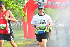 BIB: 1144, 0383, 283
                            <button type="button" onclick="openModal(3755917)" class="btn btn-primary btn-sm float-right btn-popup" data-toggle="modal" data-target=".modal-high-quality">
                        <i class="fas fa-shopping-cart"></i> Add to Cart
                    </button>
                                            <button type="button" onclick="isThisMe(3755917, true)" class="btn btn-success btn-sm float-right btn-popup btn-isme hidden" data-toggle="tooltip" data-placement="bottom" title="นี่คือรูปของคุณใช่ไหม คลิกที่นี่เพื่อเอาเข้าอัลบั้ม">
                        <i class="fas fa-plus"></i> Add to album
                    </button>
                    <button type="button" onclick="isThisMe(3755917, false)" class="btn btn-warning btn-sm float-right btn-popup btn-isnotme hidden">
                        <i class="fas fa-ban"></i> Remove from album
                    </button>