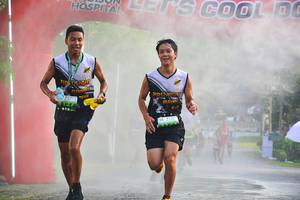 BIB: 1127, 1123
                            <button type="button" onclick="openModal(3687984)" class="btn btn-primary btn-sm float-right btn-popup" data-toggle="modal" data-target=".modal-high-quality">
                        <i class="fas fa-shopping-cart"></i> Add to Cart
                    </button>
                                            <button type="button" onclick="isThisMe(3687984, true)" class="btn btn-success btn-sm float-right btn-popup btn-isme hidden" data-toggle="tooltip" data-placement="bottom" title="นี่คือรูปของคุณใช่ไหม คลิกที่นี่เพื่อเอาเข้าอัลบั้ม">
                        <i class="fas fa-plus"></i> Add to album
                    </button>
                    <button type="button" onclick="isThisMe(3687984, false)" class="btn btn-warning btn-sm float-right btn-popup btn-isnotme hidden">
                        <i class="fas fa-ban"></i> Remove from album
                    </button>