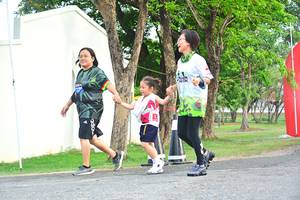 BIB: 
                            <button type="button" onclick="openModal(3720199)" class="btn btn-primary btn-sm float-right btn-popup" data-toggle="modal" data-target=".modal-high-quality">
                        <i class="fas fa-shopping-cart"></i> Add to Cart
                    </button>
                                            <button type="button" onclick="isThisMe(3720199, true)" class="btn btn-success btn-sm float-right btn-popup btn-isme hidden" data-toggle="tooltip" data-placement="bottom" title="นี่คือรูปของคุณใช่ไหม คลิกที่นี่เพื่อเอาเข้าอัลบั้ม">
                        <i class="fas fa-plus"></i> Add to album
                    </button>
                    <button type="button" onclick="isThisMe(3720199, false)" class="btn btn-warning btn-sm float-right btn-popup btn-isnotme hidden">
                        <i class="fas fa-ban"></i> Remove from album
                    </button>