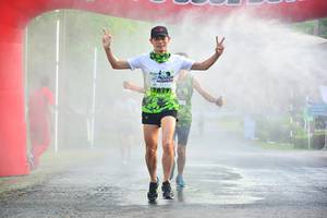 BIB: 1879
                            <button type="button" onclick="openModal(3684823)" class="btn btn-primary btn-sm float-right btn-popup" data-toggle="modal" data-target=".modal-high-quality">
                        <i class="fas fa-shopping-cart"></i> Add to Cart
                    </button>
                                            <button type="button" onclick="isThisMe(3684823, true)" class="btn btn-success btn-sm float-right btn-popup btn-isme hidden" data-toggle="tooltip" data-placement="bottom" title="นี่คือรูปของคุณใช่ไหม คลิกที่นี่เพื่อเอาเข้าอัลบั้ม">
                        <i class="fas fa-plus"></i> Add to album
                    </button>
                    <button type="button" onclick="isThisMe(3684823, false)" class="btn btn-warning btn-sm float-right btn-popup btn-isnotme hidden">
                        <i class="fas fa-ban"></i> Remove from album
                    </button>