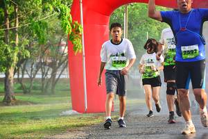 BIB: 1726
                            <button type="button" onclick="openModal(3767869)" class="btn btn-primary btn-sm float-right btn-popup" data-toggle="modal" data-target=".modal-high-quality">
                        <i class="fas fa-shopping-cart"></i> Add to Cart
                    </button>
                                            <button type="button" onclick="isThisMe(3767869, true)" class="btn btn-success btn-sm float-right btn-popup btn-isme hidden" data-toggle="tooltip" data-placement="bottom" title="นี่คือรูปของคุณใช่ไหม คลิกที่นี่เพื่อเอาเข้าอัลบั้ม">
                        <i class="fas fa-plus"></i> Add to album
                    </button>
                    <button type="button" onclick="isThisMe(3767869, false)" class="btn btn-warning btn-sm float-right btn-popup btn-isnotme hidden">
                        <i class="fas fa-ban"></i> Remove from album
                    </button>