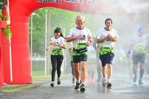 BIB: 1531
                            <button type="button" onclick="openModal(3729622)" class="btn btn-primary btn-sm float-right btn-popup" data-toggle="modal" data-target=".modal-high-quality">
                        <i class="fas fa-shopping-cart"></i> Add to Cart
                    </button>
                                            <button type="button" onclick="isThisMe(3729622, true)" class="btn btn-success btn-sm float-right btn-popup btn-isme hidden" data-toggle="tooltip" data-placement="bottom" title="นี่คือรูปของคุณใช่ไหม คลิกที่นี่เพื่อเอาเข้าอัลบั้ม">
                        <i class="fas fa-plus"></i> Add to album
                    </button>
                    <button type="button" onclick="isThisMe(3729622, false)" class="btn btn-warning btn-sm float-right btn-popup btn-isnotme hidden">
                        <i class="fas fa-ban"></i> Remove from album
                    </button>