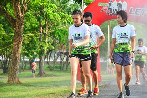 BIB: 1161
                            <button type="button" onclick="openModal(3767415)" class="btn btn-primary btn-sm float-right btn-popup" data-toggle="modal" data-target=".modal-high-quality">
                        <i class="fas fa-shopping-cart"></i> Add to Cart
                    </button>
                                            <button type="button" onclick="isThisMe(3767415, true)" class="btn btn-success btn-sm float-right btn-popup btn-isme hidden" data-toggle="tooltip" data-placement="bottom" title="นี่คือรูปของคุณใช่ไหม คลิกที่นี่เพื่อเอาเข้าอัลบั้ม">
                        <i class="fas fa-plus"></i> Add to album
                    </button>
                    <button type="button" onclick="isThisMe(3767415, false)" class="btn btn-warning btn-sm float-right btn-popup btn-isnotme hidden">
                        <i class="fas fa-ban"></i> Remove from album
                    </button>