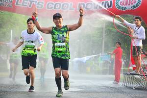 BIB: 1340
                            <button type="button" onclick="openModal(3708554)" class="btn btn-primary btn-sm float-right btn-popup" data-toggle="modal" data-target=".modal-high-quality">
                        <i class="fas fa-shopping-cart"></i> Add to Cart
                    </button>
                                            <button type="button" onclick="isThisMe(3708554, true)" class="btn btn-success btn-sm float-right btn-popup btn-isme hidden" data-toggle="tooltip" data-placement="bottom" title="นี่คือรูปของคุณใช่ไหม คลิกที่นี่เพื่อเอาเข้าอัลบั้ม">
                        <i class="fas fa-plus"></i> Add to album
                    </button>
                    <button type="button" onclick="isThisMe(3708554, false)" class="btn btn-warning btn-sm float-right btn-popup btn-isnotme hidden">
                        <i class="fas fa-ban"></i> Remove from album
                    </button>