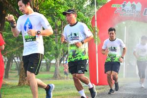 BIB: 
                            <button type="button" onclick="openModal(3698083)" class="btn btn-primary btn-sm float-right btn-popup" data-toggle="modal" data-target=".modal-high-quality">
                        <i class="fas fa-shopping-cart"></i> Add to Cart
                    </button>
                                            <button type="button" onclick="isThisMe(3698083, true)" class="btn btn-success btn-sm float-right btn-popup btn-isme hidden" data-toggle="tooltip" data-placement="bottom" title="นี่คือรูปของคุณใช่ไหม คลิกที่นี่เพื่อเอาเข้าอัลบั้ม">
                        <i class="fas fa-plus"></i> Add to album
                    </button>
                    <button type="button" onclick="isThisMe(3698083, false)" class="btn btn-warning btn-sm float-right btn-popup btn-isnotme hidden">
                        <i class="fas fa-ban"></i> Remove from album
                    </button>