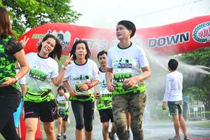 BIB: 0174, 2186
                            <button type="button" onclick="openModal(3774659)" class="btn btn-primary btn-sm float-right btn-popup" data-toggle="modal" data-target=".modal-high-quality">
                        <i class="fas fa-shopping-cart"></i> Add to Cart
                    </button>
                                            <button type="button" onclick="isThisMe(3774659, true)" class="btn btn-success btn-sm float-right btn-popup btn-isme hidden" data-toggle="tooltip" data-placement="bottom" title="นี่คือรูปของคุณใช่ไหม คลิกที่นี่เพื่อเอาเข้าอัลบั้ม">
                        <i class="fas fa-plus"></i> Add to album
                    </button>
                    <button type="button" onclick="isThisMe(3774659, false)" class="btn btn-warning btn-sm float-right btn-popup btn-isnotme hidden">
                        <i class="fas fa-ban"></i> Remove from album
                    </button>