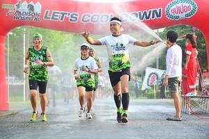 BIB: 1755, 59
                            <button type="button" onclick="openModal(3730493)" class="btn btn-primary btn-sm float-right btn-popup" data-toggle="modal" data-target=".modal-high-quality">
                        <i class="fas fa-shopping-cart"></i> Add to Cart
                    </button>
                                            <button type="button" onclick="isThisMe(3730493, true)" class="btn btn-success btn-sm float-right btn-popup btn-isme hidden" data-toggle="tooltip" data-placement="bottom" title="นี่คือรูปของคุณใช่ไหม คลิกที่นี่เพื่อเอาเข้าอัลบั้ม">
                        <i class="fas fa-plus"></i> Add to album
                    </button>
                    <button type="button" onclick="isThisMe(3730493, false)" class="btn btn-warning btn-sm float-right btn-popup btn-isnotme hidden">
                        <i class="fas fa-ban"></i> Remove from album
                    </button>