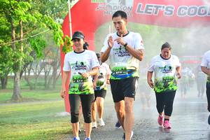 BIB: 901, 902
                            <button type="button" onclick="openModal(3755578)" class="btn btn-primary btn-sm float-right btn-popup" data-toggle="modal" data-target=".modal-high-quality">
                        <i class="fas fa-shopping-cart"></i> Add to Cart
                    </button>
                                            <button type="button" onclick="isThisMe(3755578, true)" class="btn btn-success btn-sm float-right btn-popup btn-isme hidden" data-toggle="tooltip" data-placement="bottom" title="นี่คือรูปของคุณใช่ไหม คลิกที่นี่เพื่อเอาเข้าอัลบั้ม">
                        <i class="fas fa-plus"></i> Add to album
                    </button>
                    <button type="button" onclick="isThisMe(3755578, false)" class="btn btn-warning btn-sm float-right btn-popup btn-isnotme hidden">
                        <i class="fas fa-ban"></i> Remove from album
                    </button>