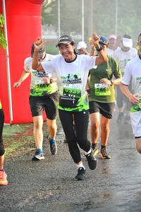 BIB: 539
                            <button type="button" onclick="openModal(3733555)" class="btn btn-primary btn-sm float-right btn-popup" data-toggle="modal" data-target=".modal-high-quality">
                        <i class="fas fa-shopping-cart"></i> Add to Cart
                    </button>
                                            <button type="button" onclick="isThisMe(3733555, true)" class="btn btn-success btn-sm float-right btn-popup btn-isme hidden" data-toggle="tooltip" data-placement="bottom" title="นี่คือรูปของคุณใช่ไหม คลิกที่นี่เพื่อเอาเข้าอัลบั้ม">
                        <i class="fas fa-plus"></i> Add to album
                    </button>
                    <button type="button" onclick="isThisMe(3733555, false)" class="btn btn-warning btn-sm float-right btn-popup btn-isnotme hidden">
                        <i class="fas fa-ban"></i> Remove from album
                    </button>