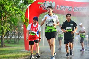 BIB: 2684
                            <button type="button" onclick="openModal(3754630)" class="btn btn-primary btn-sm float-right btn-popup" data-toggle="modal" data-target=".modal-high-quality">
                        <i class="fas fa-shopping-cart"></i> Add to Cart
                    </button>
                                            <button type="button" onclick="isThisMe(3754630, true)" class="btn btn-success btn-sm float-right btn-popup btn-isme hidden" data-toggle="tooltip" data-placement="bottom" title="นี่คือรูปของคุณใช่ไหม คลิกที่นี่เพื่อเอาเข้าอัลบั้ม">
                        <i class="fas fa-plus"></i> Add to album
                    </button>
                    <button type="button" onclick="isThisMe(3754630, false)" class="btn btn-warning btn-sm float-right btn-popup btn-isnotme hidden">
                        <i class="fas fa-ban"></i> Remove from album
                    </button>