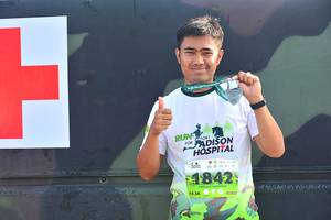 BIB: 1842, 
                            <button type="button" onclick="openModal(3732769)" class="btn btn-primary btn-sm float-right btn-popup" data-toggle="modal" data-target=".modal-high-quality">
                        <i class="fas fa-shopping-cart"></i> Add to Cart
                    </button>
                                            <button type="button" onclick="isThisMe(3732769, true)" class="btn btn-success btn-sm float-right btn-popup btn-isme hidden" data-toggle="tooltip" data-placement="bottom" title="นี่คือรูปของคุณใช่ไหม คลิกที่นี่เพื่อเอาเข้าอัลบั้ม">
                        <i class="fas fa-plus"></i> Add to album
                    </button>
                    <button type="button" onclick="isThisMe(3732769, false)" class="btn btn-warning btn-sm float-right btn-popup btn-isnotme hidden">
                        <i class="fas fa-ban"></i> Remove from album
                    </button>