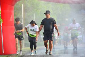 BIB: 
                            <button type="button" onclick="openModal(3776174)" class="btn btn-primary btn-sm float-right btn-popup" data-toggle="modal" data-target=".modal-high-quality">
                        <i class="fas fa-shopping-cart"></i> Add to Cart
                    </button>
                                            <button type="button" onclick="isThisMe(3776174, true)" class="btn btn-success btn-sm float-right btn-popup btn-isme hidden" data-toggle="tooltip" data-placement="bottom" title="นี่คือรูปของคุณใช่ไหม คลิกที่นี่เพื่อเอาเข้าอัลบั้ม">
                        <i class="fas fa-plus"></i> Add to album
                    </button>
                    <button type="button" onclick="isThisMe(3776174, false)" class="btn btn-warning btn-sm float-right btn-popup btn-isnotme hidden">
                        <i class="fas fa-ban"></i> Remove from album
                    </button>