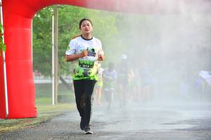 BIB: 465
                            <button type="button" onclick="openModal(3717336)" class="btn btn-primary btn-sm float-right btn-popup" data-toggle="modal" data-target=".modal-high-quality">
                        <i class="fas fa-shopping-cart"></i> Add to Cart
                    </button>
                                            <button type="button" onclick="isThisMe(3717336, true)" class="btn btn-success btn-sm float-right btn-popup btn-isme hidden" data-toggle="tooltip" data-placement="bottom" title="นี่คือรูปของคุณใช่ไหม คลิกที่นี่เพื่อเอาเข้าอัลบั้ม">
                        <i class="fas fa-plus"></i> Add to album
                    </button>
                    <button type="button" onclick="isThisMe(3717336, false)" class="btn btn-warning btn-sm float-right btn-popup btn-isnotme hidden">
                        <i class="fas fa-ban"></i> Remove from album
                    </button>