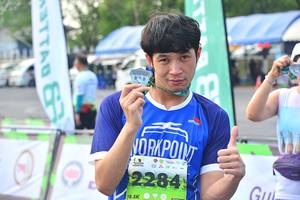 BIB: 2284
                            <button type="button" onclick="openModal(3732200)" class="btn btn-primary btn-sm float-right btn-popup" data-toggle="modal" data-target=".modal-high-quality">
                        <i class="fas fa-shopping-cart"></i> Add to Cart
                    </button>
                                            <button type="button" onclick="isThisMe(3732200, true)" class="btn btn-success btn-sm float-right btn-popup btn-isme hidden" data-toggle="tooltip" data-placement="bottom" title="นี่คือรูปของคุณใช่ไหม คลิกที่นี่เพื่อเอาเข้าอัลบั้ม">
                        <i class="fas fa-plus"></i> Add to album
                    </button>
                    <button type="button" onclick="isThisMe(3732200, false)" class="btn btn-warning btn-sm float-right btn-popup btn-isnotme hidden">
                        <i class="fas fa-ban"></i> Remove from album
                    </button>