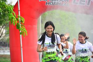 BIB: 1656
                            <button type="button" onclick="openModal(3731770)" class="btn btn-primary btn-sm float-right btn-popup" data-toggle="modal" data-target=".modal-high-quality">
                        <i class="fas fa-shopping-cart"></i> Add to Cart
                    </button>
                                            <button type="button" onclick="isThisMe(3731770, true)" class="btn btn-success btn-sm float-right btn-popup btn-isme hidden" data-toggle="tooltip" data-placement="bottom" title="นี่คือรูปของคุณใช่ไหม คลิกที่นี่เพื่อเอาเข้าอัลบั้ม">
                        <i class="fas fa-plus"></i> Add to album
                    </button>
                    <button type="button" onclick="isThisMe(3731770, false)" class="btn btn-warning btn-sm float-right btn-popup btn-isnotme hidden">
                        <i class="fas fa-ban"></i> Remove from album
                    </button>