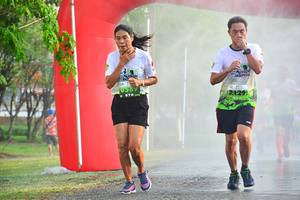 BIB: 589, 2129
                            <button type="button" onclick="openModal(3707160)" class="btn btn-primary btn-sm float-right btn-popup" data-toggle="modal" data-target=".modal-high-quality">
                        <i class="fas fa-shopping-cart"></i> Add to Cart
                    </button>
                                            <button type="button" onclick="isThisMe(3707160, true)" class="btn btn-success btn-sm float-right btn-popup btn-isme hidden" data-toggle="tooltip" data-placement="bottom" title="นี่คือรูปของคุณใช่ไหม คลิกที่นี่เพื่อเอาเข้าอัลบั้ม">
                        <i class="fas fa-plus"></i> Add to album
                    </button>
                    <button type="button" onclick="isThisMe(3707160, false)" class="btn btn-warning btn-sm float-right btn-popup btn-isnotme hidden">
                        <i class="fas fa-ban"></i> Remove from album
                    </button>