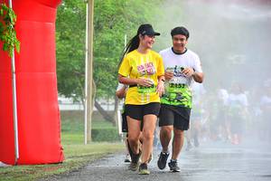 BIB: 2152
                            <button type="button" onclick="openModal(3719361)" class="btn btn-primary btn-sm float-right btn-popup" data-toggle="modal" data-target=".modal-high-quality">
                        <i class="fas fa-shopping-cart"></i> Add to Cart
                    </button>
                                            <button type="button" onclick="isThisMe(3719361, true)" class="btn btn-success btn-sm float-right btn-popup btn-isme hidden" data-toggle="tooltip" data-placement="bottom" title="นี่คือรูปของคุณใช่ไหม คลิกที่นี่เพื่อเอาเข้าอัลบั้ม">
                        <i class="fas fa-plus"></i> Add to album
                    </button>
                    <button type="button" onclick="isThisMe(3719361, false)" class="btn btn-warning btn-sm float-right btn-popup btn-isnotme hidden">
                        <i class="fas fa-ban"></i> Remove from album
                    </button>