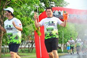 BIB: 0792
                            <button type="button" onclick="openModal(3774130)" class="btn btn-primary btn-sm float-right btn-popup" data-toggle="modal" data-target=".modal-high-quality">
                        <i class="fas fa-shopping-cart"></i> Add to Cart
                    </button>
                                            <button type="button" onclick="isThisMe(3774130, true)" class="btn btn-success btn-sm float-right btn-popup btn-isme hidden" data-toggle="tooltip" data-placement="bottom" title="นี่คือรูปของคุณใช่ไหม คลิกที่นี่เพื่อเอาเข้าอัลบั้ม">
                        <i class="fas fa-plus"></i> Add to album
                    </button>
                    <button type="button" onclick="isThisMe(3774130, false)" class="btn btn-warning btn-sm float-right btn-popup btn-isnotme hidden">
                        <i class="fas fa-ban"></i> Remove from album
                    </button>