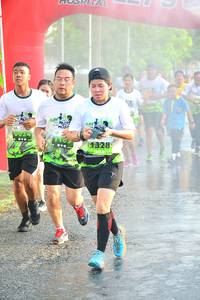 BIB: 1328
                            <button type="button" onclick="openModal(3733478)" class="btn btn-primary btn-sm float-right btn-popup" data-toggle="modal" data-target=".modal-high-quality">
                        <i class="fas fa-shopping-cart"></i> Add to Cart
                    </button>
                                            <button type="button" onclick="isThisMe(3733478, true)" class="btn btn-success btn-sm float-right btn-popup btn-isme hidden" data-toggle="tooltip" data-placement="bottom" title="นี่คือรูปของคุณใช่ไหม คลิกที่นี่เพื่อเอาเข้าอัลบั้ม">
                        <i class="fas fa-plus"></i> Add to album
                    </button>
                    <button type="button" onclick="isThisMe(3733478, false)" class="btn btn-warning btn-sm float-right btn-popup btn-isnotme hidden">
                        <i class="fas fa-ban"></i> Remove from album
                    </button>