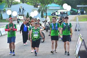 BIB: 2761
                            <button type="button" onclick="openModal(3732571)" class="btn btn-primary btn-sm float-right btn-popup" data-toggle="modal" data-target=".modal-high-quality">
                        <i class="fas fa-shopping-cart"></i> Add to Cart
                    </button>
                                            <button type="button" onclick="isThisMe(3732571, true)" class="btn btn-success btn-sm float-right btn-popup btn-isme hidden" data-toggle="tooltip" data-placement="bottom" title="นี่คือรูปของคุณใช่ไหม คลิกที่นี่เพื่อเอาเข้าอัลบั้ม">
                        <i class="fas fa-plus"></i> Add to album
                    </button>
                    <button type="button" onclick="isThisMe(3732571, false)" class="btn btn-warning btn-sm float-right btn-popup btn-isnotme hidden">
                        <i class="fas fa-ban"></i> Remove from album
                    </button>