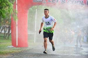 BIB: 372
                            <button type="button" onclick="openModal(3697592)" class="btn btn-primary btn-sm float-right btn-popup" data-toggle="modal" data-target=".modal-high-quality">
                        <i class="fas fa-shopping-cart"></i> Add to Cart
                    </button>
                                            <button type="button" onclick="isThisMe(3697592, true)" class="btn btn-success btn-sm float-right btn-popup btn-isme hidden" data-toggle="tooltip" data-placement="bottom" title="นี่คือรูปของคุณใช่ไหม คลิกที่นี่เพื่อเอาเข้าอัลบั้ม">
                        <i class="fas fa-plus"></i> Add to album
                    </button>
                    <button type="button" onclick="isThisMe(3697592, false)" class="btn btn-warning btn-sm float-right btn-popup btn-isnotme hidden">
                        <i class="fas fa-ban"></i> Remove from album
                    </button>