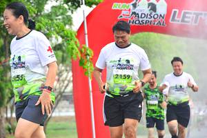 BIB: 2159
                            <button type="button" onclick="openModal(3726614)" class="btn btn-primary btn-sm float-right btn-popup" data-toggle="modal" data-target=".modal-high-quality">
                        <i class="fas fa-shopping-cart"></i> Add to Cart
                    </button>
                                            <button type="button" onclick="isThisMe(3726614, true)" class="btn btn-success btn-sm float-right btn-popup btn-isme hidden" data-toggle="tooltip" data-placement="bottom" title="นี่คือรูปของคุณใช่ไหม คลิกที่นี่เพื่อเอาเข้าอัลบั้ม">
                        <i class="fas fa-plus"></i> Add to album
                    </button>
                    <button type="button" onclick="isThisMe(3726614, false)" class="btn btn-warning btn-sm float-right btn-popup btn-isnotme hidden">
                        <i class="fas fa-ban"></i> Remove from album
                    </button>