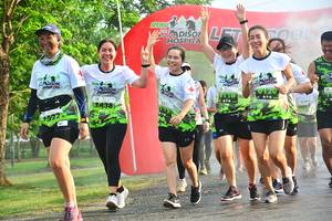 BIB: 1438, 118, 119, 120
                            <button type="button" onclick="openModal(3755913)" class="btn btn-primary btn-sm float-right btn-popup" data-toggle="modal" data-target=".modal-high-quality">
                        <i class="fas fa-shopping-cart"></i> Add to Cart
                    </button>
                                            <button type="button" onclick="isThisMe(3755913, true)" class="btn btn-success btn-sm float-right btn-popup btn-isme hidden" data-toggle="tooltip" data-placement="bottom" title="นี่คือรูปของคุณใช่ไหม คลิกที่นี่เพื่อเอาเข้าอัลบั้ม">
                        <i class="fas fa-plus"></i> Add to album
                    </button>
                    <button type="button" onclick="isThisMe(3755913, false)" class="btn btn-warning btn-sm float-right btn-popup btn-isnotme hidden">
                        <i class="fas fa-ban"></i> Remove from album
                    </button>