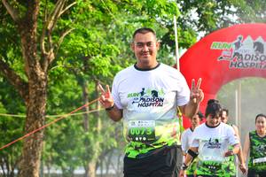 BIB: 0033
                            <button type="button" onclick="openModal(3772071)" class="btn btn-primary btn-sm float-right btn-popup" data-toggle="modal" data-target=".modal-high-quality">
                        <i class="fas fa-shopping-cart"></i> Add to Cart
                    </button>
                                            <button type="button" onclick="isThisMe(3772071, true)" class="btn btn-success btn-sm float-right btn-popup btn-isme hidden" data-toggle="tooltip" data-placement="bottom" title="นี่คือรูปของคุณใช่ไหม คลิกที่นี่เพื่อเอาเข้าอัลบั้ม">
                        <i class="fas fa-plus"></i> Add to album
                    </button>
                    <button type="button" onclick="isThisMe(3772071, false)" class="btn btn-warning btn-sm float-right btn-popup btn-isnotme hidden">
                        <i class="fas fa-ban"></i> Remove from album
                    </button>