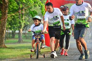 BIB: 281, 282
                            <button type="button" onclick="openModal(3759352)" class="btn btn-primary btn-sm float-right btn-popup" data-toggle="modal" data-target=".modal-high-quality">
                        <i class="fas fa-shopping-cart"></i> Add to Cart
                    </button>
                                            <button type="button" onclick="isThisMe(3759352, true)" class="btn btn-success btn-sm float-right btn-popup btn-isme hidden" data-toggle="tooltip" data-placement="bottom" title="นี่คือรูปของคุณใช่ไหม คลิกที่นี่เพื่อเอาเข้าอัลบั้ม">
                        <i class="fas fa-plus"></i> Add to album
                    </button>
                    <button type="button" onclick="isThisMe(3759352, false)" class="btn btn-warning btn-sm float-right btn-popup btn-isnotme hidden">
                        <i class="fas fa-ban"></i> Remove from album
                    </button>