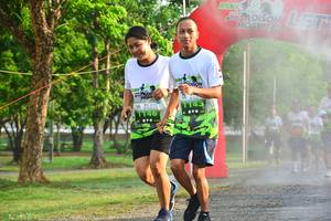 BIB: 1146, 1143
                            <button type="button" onclick="openModal(3748117)" class="btn btn-primary btn-sm float-right btn-popup" data-toggle="modal" data-target=".modal-high-quality">
                        <i class="fas fa-shopping-cart"></i> Add to Cart
                    </button>
                                            <button type="button" onclick="isThisMe(3748117, true)" class="btn btn-success btn-sm float-right btn-popup btn-isme hidden" data-toggle="tooltip" data-placement="bottom" title="นี่คือรูปของคุณใช่ไหม คลิกที่นี่เพื่อเอาเข้าอัลบั้ม">
                        <i class="fas fa-plus"></i> Add to album
                    </button>
                    <button type="button" onclick="isThisMe(3748117, false)" class="btn btn-warning btn-sm float-right btn-popup btn-isnotme hidden">
                        <i class="fas fa-ban"></i> Remove from album
                    </button>