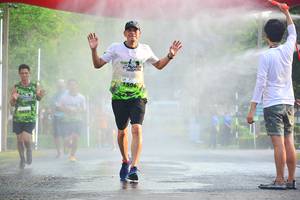 BIB: 1506, 2420
                            <button type="button" onclick="openModal(3719147)" class="btn btn-primary btn-sm float-right btn-popup" data-toggle="modal" data-target=".modal-high-quality">
                        <i class="fas fa-shopping-cart"></i> Add to Cart
                    </button>
                                            <button type="button" onclick="isThisMe(3719147, true)" class="btn btn-success btn-sm float-right btn-popup btn-isme hidden" data-toggle="tooltip" data-placement="bottom" title="นี่คือรูปของคุณใช่ไหม คลิกที่นี่เพื่อเอาเข้าอัลบั้ม">
                        <i class="fas fa-plus"></i> Add to album
                    </button>
                    <button type="button" onclick="isThisMe(3719147, false)" class="btn btn-warning btn-sm float-right btn-popup btn-isnotme hidden">
                        <i class="fas fa-ban"></i> Remove from album
                    </button>