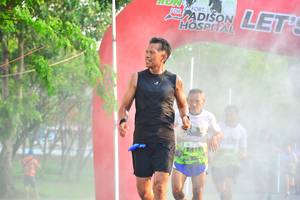 BIB: 
                            <button type="button" onclick="openModal(3696196)" class="btn btn-primary btn-sm float-right btn-popup" data-toggle="modal" data-target=".modal-high-quality">
                        <i class="fas fa-shopping-cart"></i> Add to Cart
                    </button>
                                            <button type="button" onclick="isThisMe(3696196, true)" class="btn btn-success btn-sm float-right btn-popup btn-isme hidden" data-toggle="tooltip" data-placement="bottom" title="นี่คือรูปของคุณใช่ไหม คลิกที่นี่เพื่อเอาเข้าอัลบั้ม">
                        <i class="fas fa-plus"></i> Add to album
                    </button>
                    <button type="button" onclick="isThisMe(3696196, false)" class="btn btn-warning btn-sm float-right btn-popup btn-isnotme hidden">
                        <i class="fas fa-ban"></i> Remove from album
                    </button>