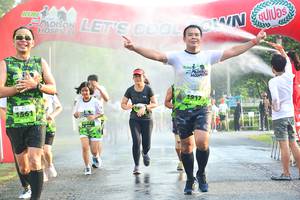 BIB: 1561
                            <button type="button" onclick="openModal(3745559)" class="btn btn-primary btn-sm float-right btn-popup" data-toggle="modal" data-target=".modal-high-quality">
                        <i class="fas fa-shopping-cart"></i> Add to Cart
                    </button>
                                            <button type="button" onclick="isThisMe(3745559, true)" class="btn btn-success btn-sm float-right btn-popup btn-isme hidden" data-toggle="tooltip" data-placement="bottom" title="นี่คือรูปของคุณใช่ไหม คลิกที่นี่เพื่อเอาเข้าอัลบั้ม">
                        <i class="fas fa-plus"></i> Add to album
                    </button>
                    <button type="button" onclick="isThisMe(3745559, false)" class="btn btn-warning btn-sm float-right btn-popup btn-isnotme hidden">
                        <i class="fas fa-ban"></i> Remove from album
                    </button>