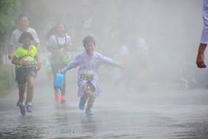 BIB: 880
                            <button type="button" onclick="openModal(3731880)" class="btn btn-primary btn-sm float-right btn-popup" data-toggle="modal" data-target=".modal-high-quality">
                        <i class="fas fa-shopping-cart"></i> Add to Cart
                    </button>
                                            <button type="button" onclick="isThisMe(3731880, true)" class="btn btn-success btn-sm float-right btn-popup btn-isme hidden" data-toggle="tooltip" data-placement="bottom" title="นี่คือรูปของคุณใช่ไหม คลิกที่นี่เพื่อเอาเข้าอัลบั้ม">
                        <i class="fas fa-plus"></i> Add to album
                    </button>
                    <button type="button" onclick="isThisMe(3731880, false)" class="btn btn-warning btn-sm float-right btn-popup btn-isnotme hidden">
                        <i class="fas fa-ban"></i> Remove from album
                    </button>