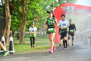 BIB: 292
                            <button type="button" onclick="openModal(3750655)" class="btn btn-primary btn-sm float-right btn-popup" data-toggle="modal" data-target=".modal-high-quality">
                        <i class="fas fa-shopping-cart"></i> Add to Cart
                    </button>
                                            <button type="button" onclick="isThisMe(3750655, true)" class="btn btn-success btn-sm float-right btn-popup btn-isme hidden" data-toggle="tooltip" data-placement="bottom" title="นี่คือรูปของคุณใช่ไหม คลิกที่นี่เพื่อเอาเข้าอัลบั้ม">
                        <i class="fas fa-plus"></i> Add to album
                    </button>
                    <button type="button" onclick="isThisMe(3750655, false)" class="btn btn-warning btn-sm float-right btn-popup btn-isnotme hidden">
                        <i class="fas fa-ban"></i> Remove from album
                    </button>