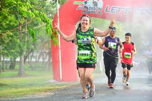 BIB: 1995
                            <button type="button" onclick="openModal(3722969)" class="btn btn-primary btn-sm float-right btn-popup" data-toggle="modal" data-target=".modal-high-quality">
                        <i class="fas fa-shopping-cart"></i> Add to Cart
                    </button>
                                            <button type="button" onclick="isThisMe(3722969, true)" class="btn btn-success btn-sm float-right btn-popup btn-isme hidden" data-toggle="tooltip" data-placement="bottom" title="นี่คือรูปของคุณใช่ไหม คลิกที่นี่เพื่อเอาเข้าอัลบั้ม">
                        <i class="fas fa-plus"></i> Add to album
                    </button>
                    <button type="button" onclick="isThisMe(3722969, false)" class="btn btn-warning btn-sm float-right btn-popup btn-isnotme hidden">
                        <i class="fas fa-ban"></i> Remove from album
                    </button>