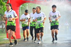 BIB: 1960, 1079, 2509
                            <button type="button" onclick="openModal(3731548)" class="btn btn-primary btn-sm float-right btn-popup" data-toggle="modal" data-target=".modal-high-quality">
                        <i class="fas fa-shopping-cart"></i> Add to Cart
                    </button>
                                            <button type="button" onclick="isThisMe(3731548, true)" class="btn btn-success btn-sm float-right btn-popup btn-isme hidden" data-toggle="tooltip" data-placement="bottom" title="นี่คือรูปของคุณใช่ไหม คลิกที่นี่เพื่อเอาเข้าอัลบั้ม">
                        <i class="fas fa-plus"></i> Add to album
                    </button>
                    <button type="button" onclick="isThisMe(3731548, false)" class="btn btn-warning btn-sm float-right btn-popup btn-isnotme hidden">
                        <i class="fas fa-ban"></i> Remove from album
                    </button>